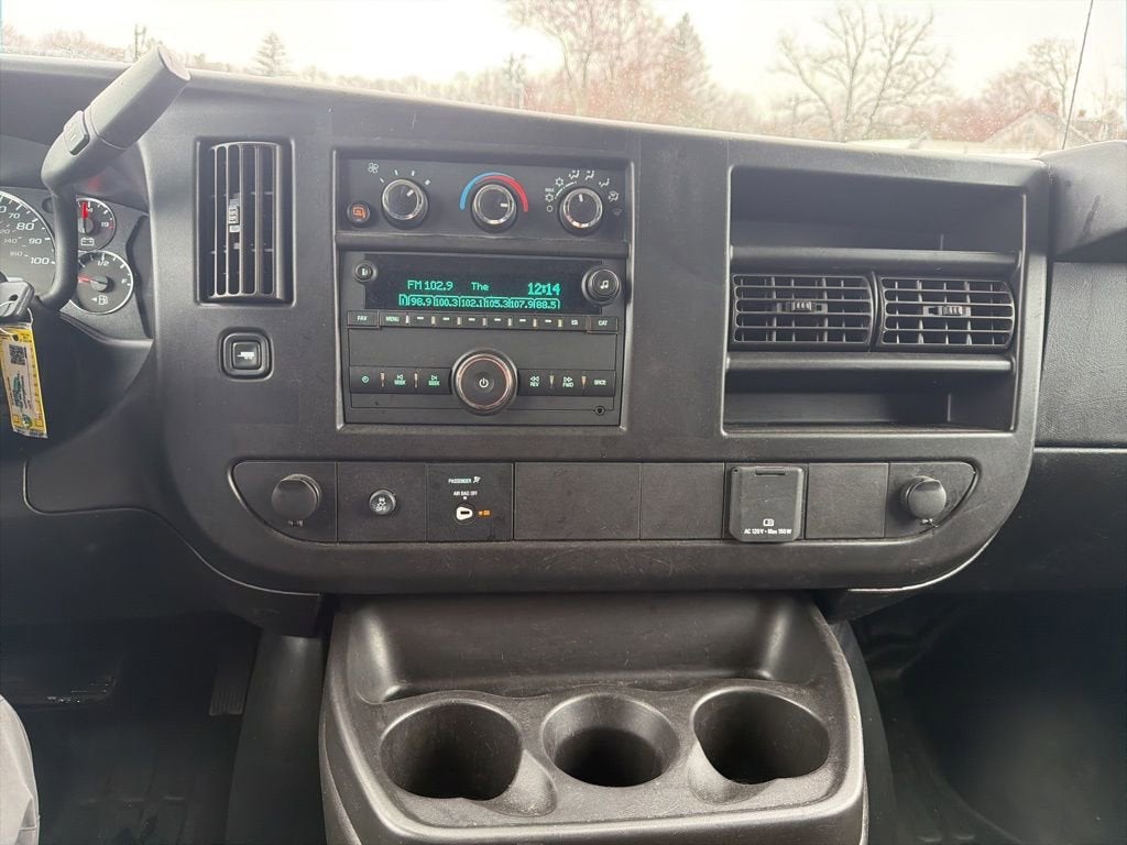 2024 GMC Savana Cargo 2500 Work Van