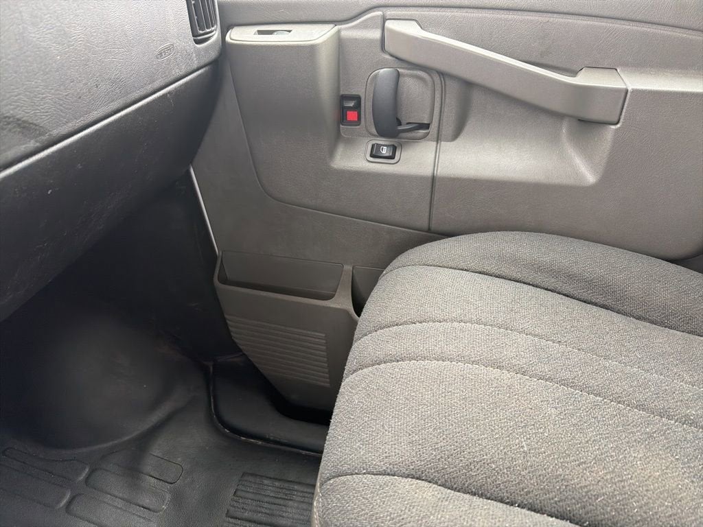 2024 GMC Savana Cargo 2500 Work Van