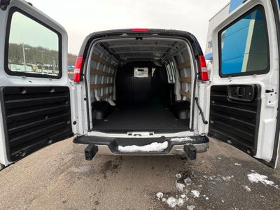 2024 GMC Savana Cargo 2500 Work Van