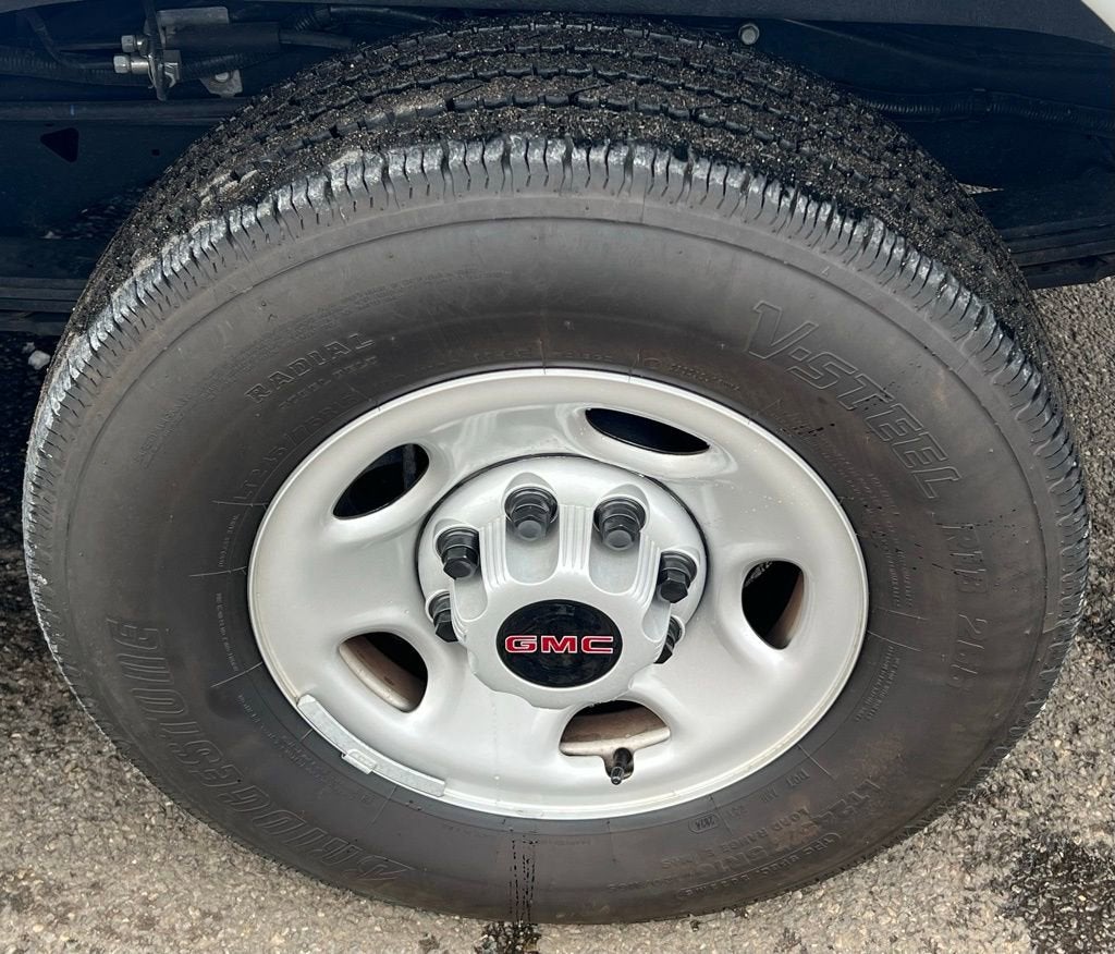 2024 GMC Savana Cargo 2500 Work Van