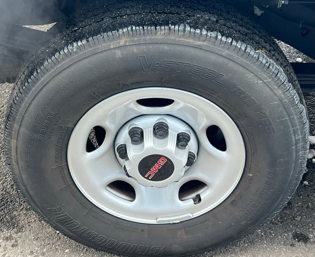 2024 GMC Savana Cargo 2500 Work Van