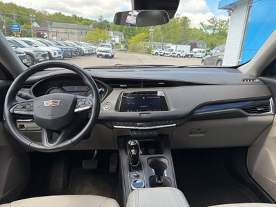 2023 Cadillac XT4 Luxury