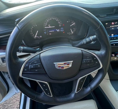 2017 Cadillac XT5 Luxury FWD