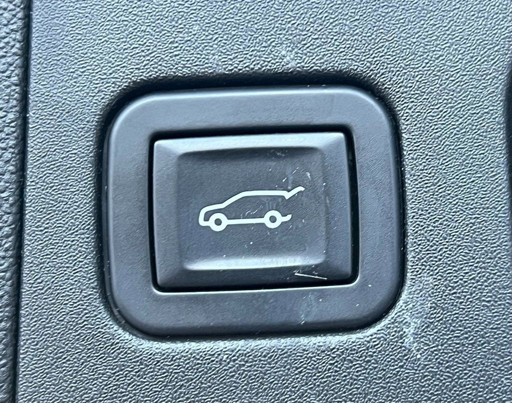 2017 Cadillac XT5 Luxury FWD