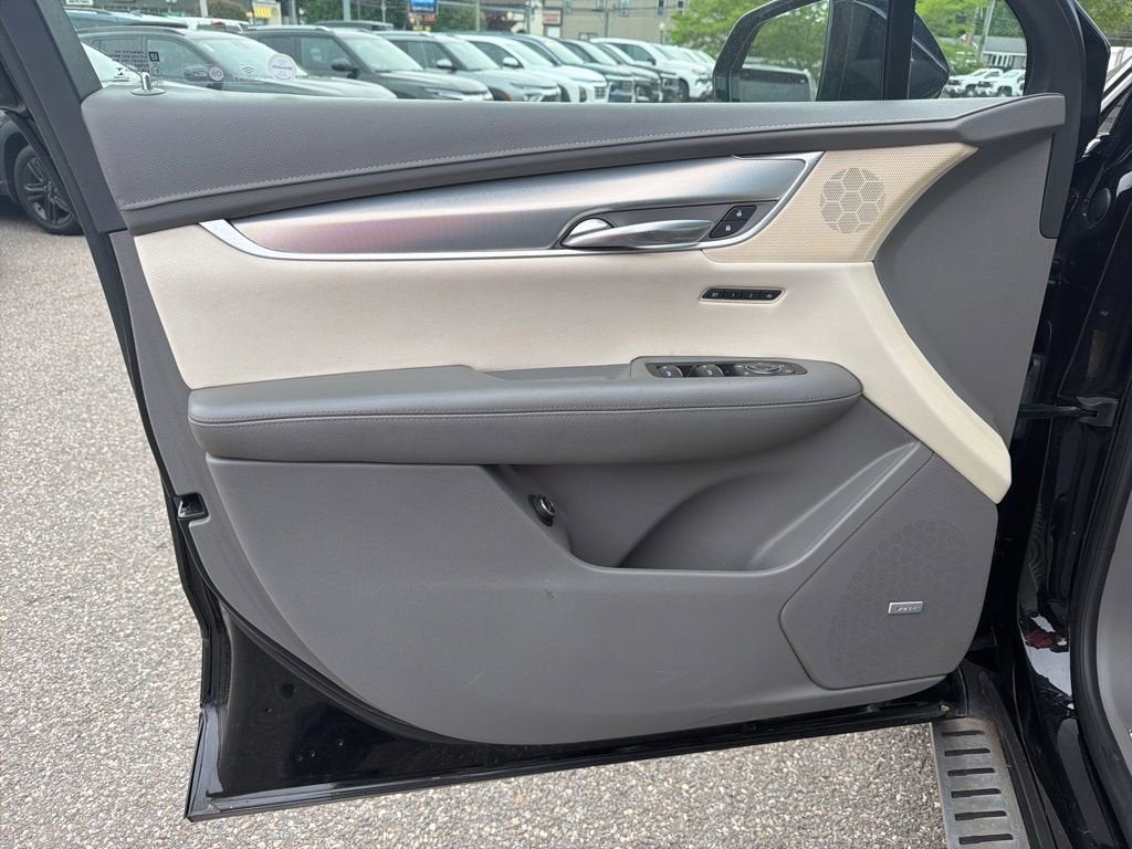 2018 Cadillac XT5 Luxury AWD