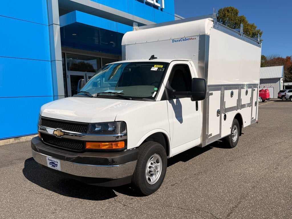 2025 Chevrolet Express Cutaway 3500 1WT