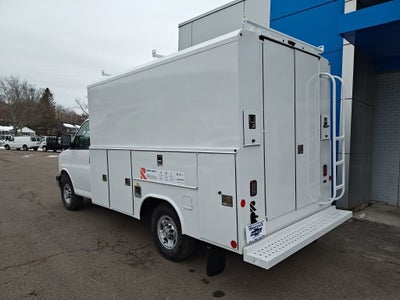 2026 Chevrolet Express Cutaway 3500 1WT