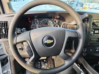 2026 Chevrolet Express Cutaway 3500 1WT