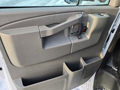 2026 Chevrolet Express Cutaway 3500 1WT