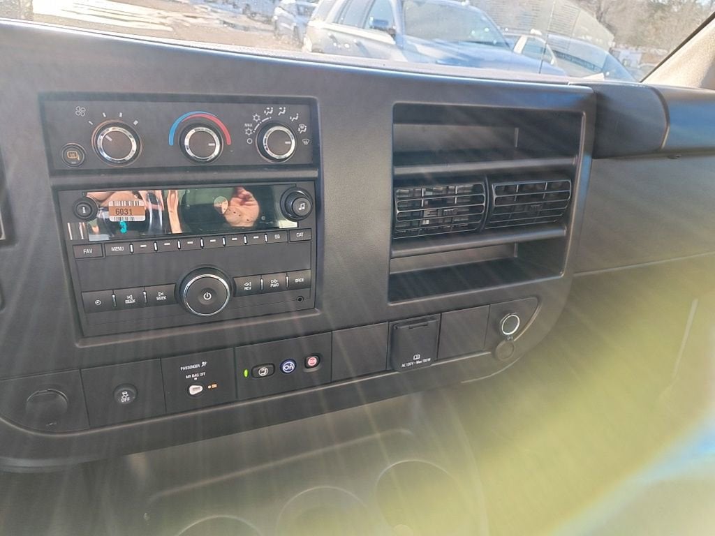 2026 Chevrolet Express Cutaway 3500 1WT