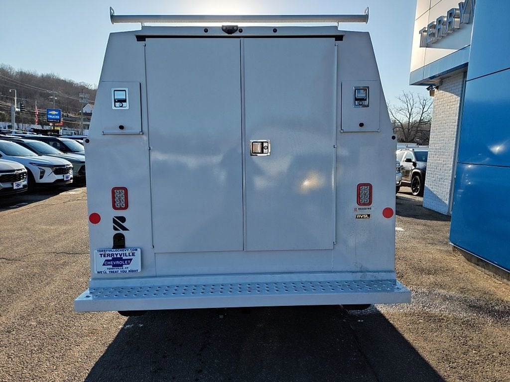 2026 Chevrolet Express Cutaway 3500 1WT