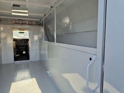 2026 Chevrolet Express Cutaway 3500 1WT