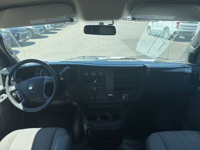 2026 Chevrolet Express Cutaway 3500 1WT