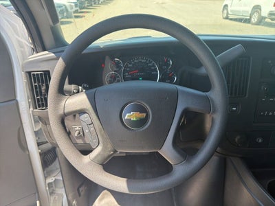 2026 Chevrolet Express Cutaway 3500 1WT