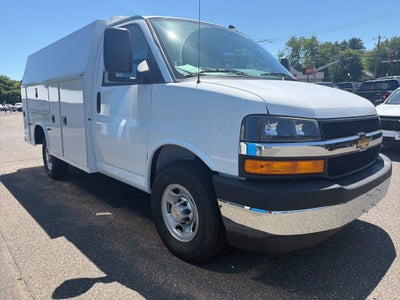 2026 Chevrolet Express Cutaway 3500 1WT