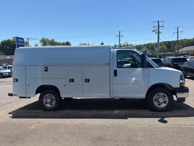 2026 Chevrolet Express Cutaway 3500 1WT