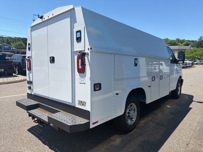2026 Chevrolet Express Cutaway 3500 1WT