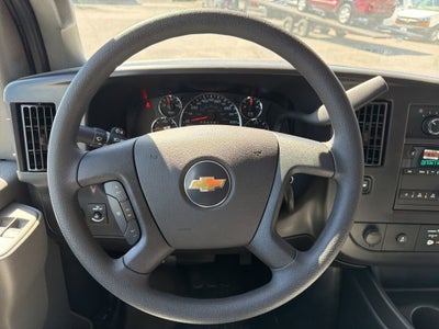 2026 Chevrolet Express Cutaway 3500 1WT