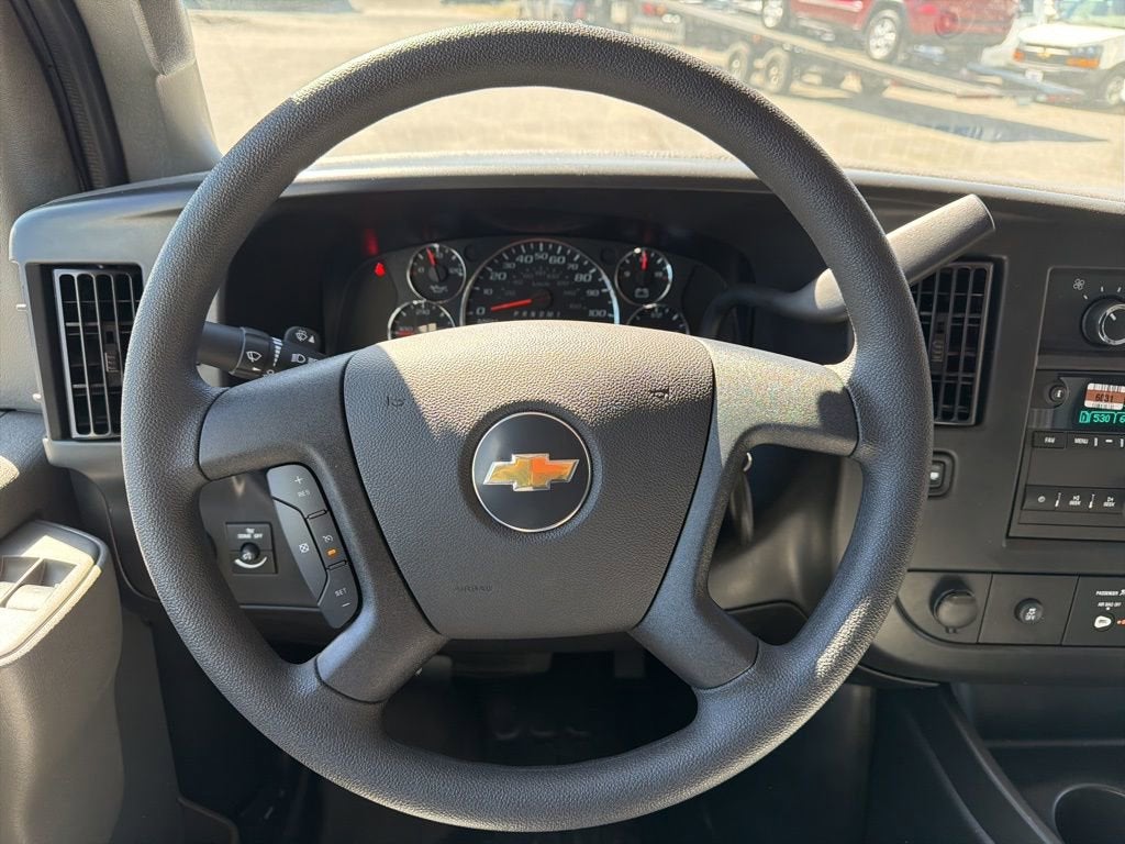 2026 Chevrolet Express Cutaway 3500 1WT