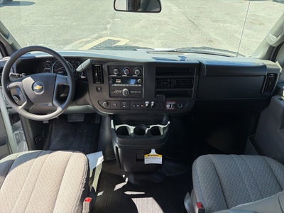 2026 Chevrolet Express Cutaway 3500 1WT