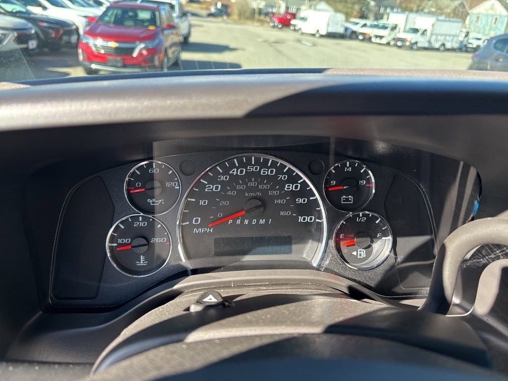 2026 Chevrolet Express Cutaway 3500 1WT