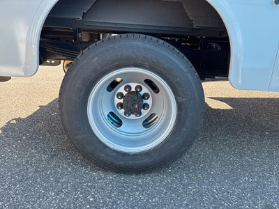 2026 Chevrolet Express Cutaway 3500 1WT