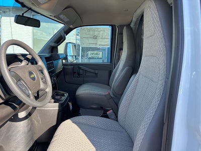 2026 Chevrolet Express Cutaway 3500 1WT