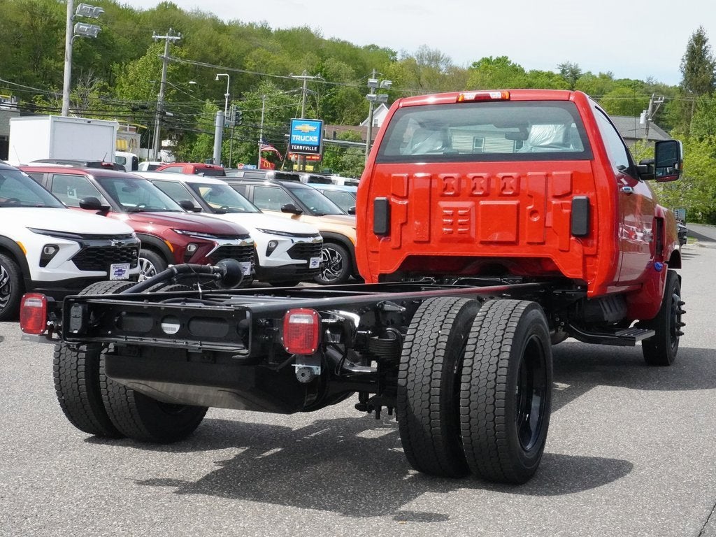 2024 Chevrolet Silverado 5500 HD Work Truck