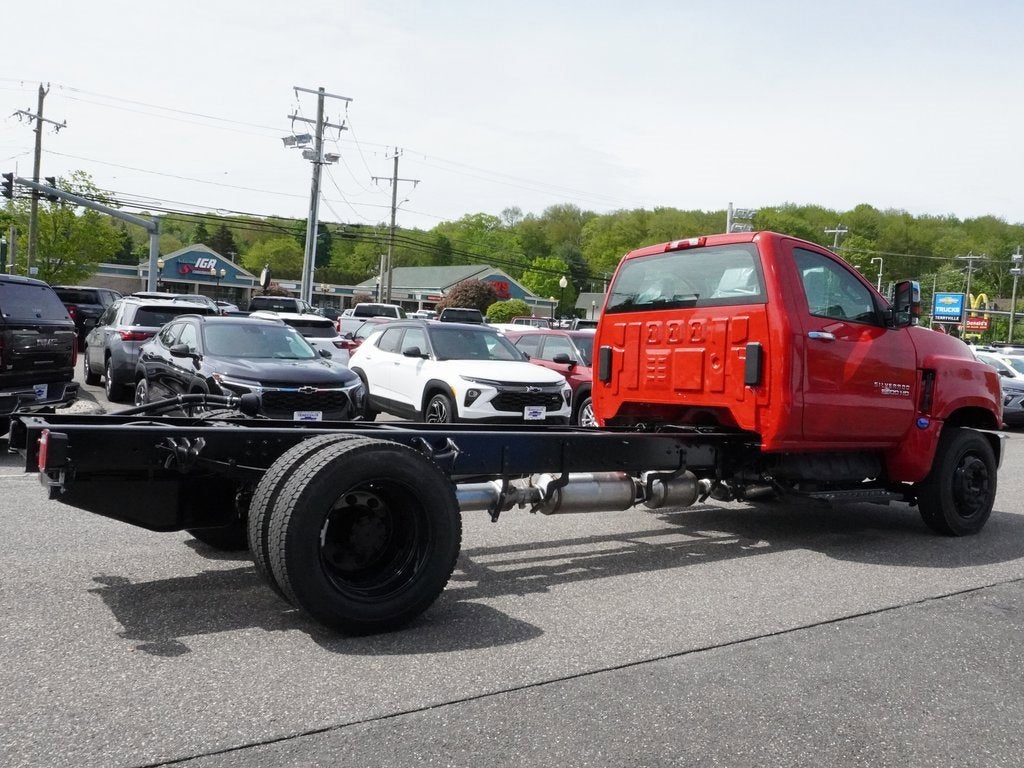 2024 Chevrolet Silverado 5500 HD Work Truck