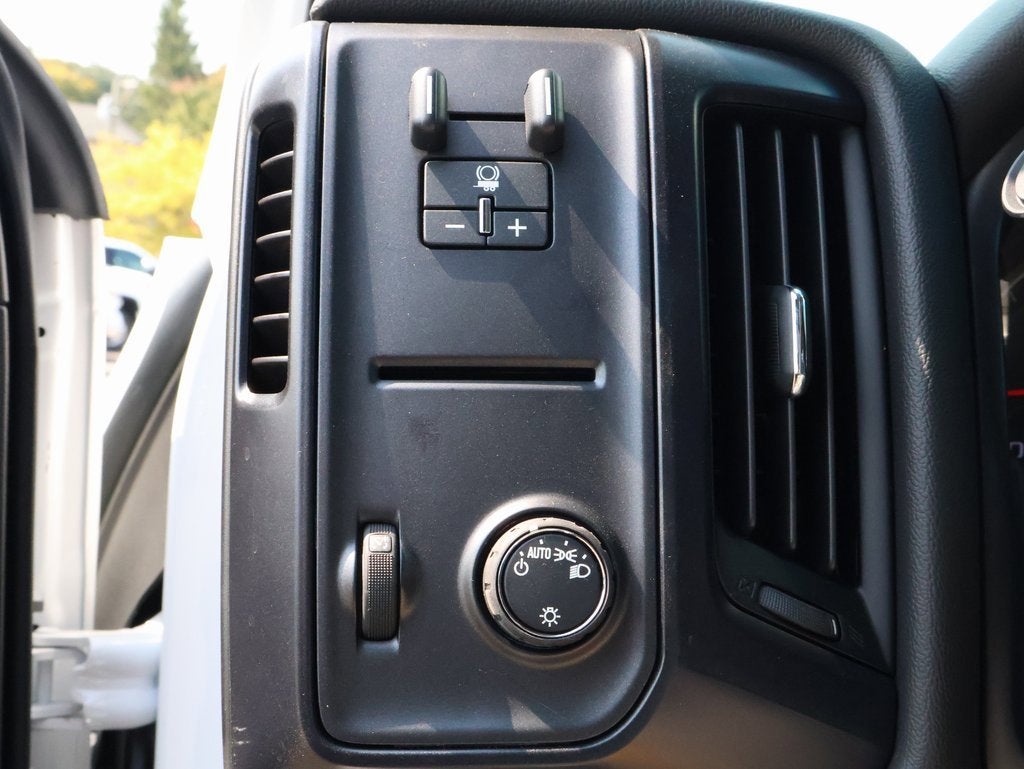 2024 Chevrolet Silverado 5500 HD Work Truck