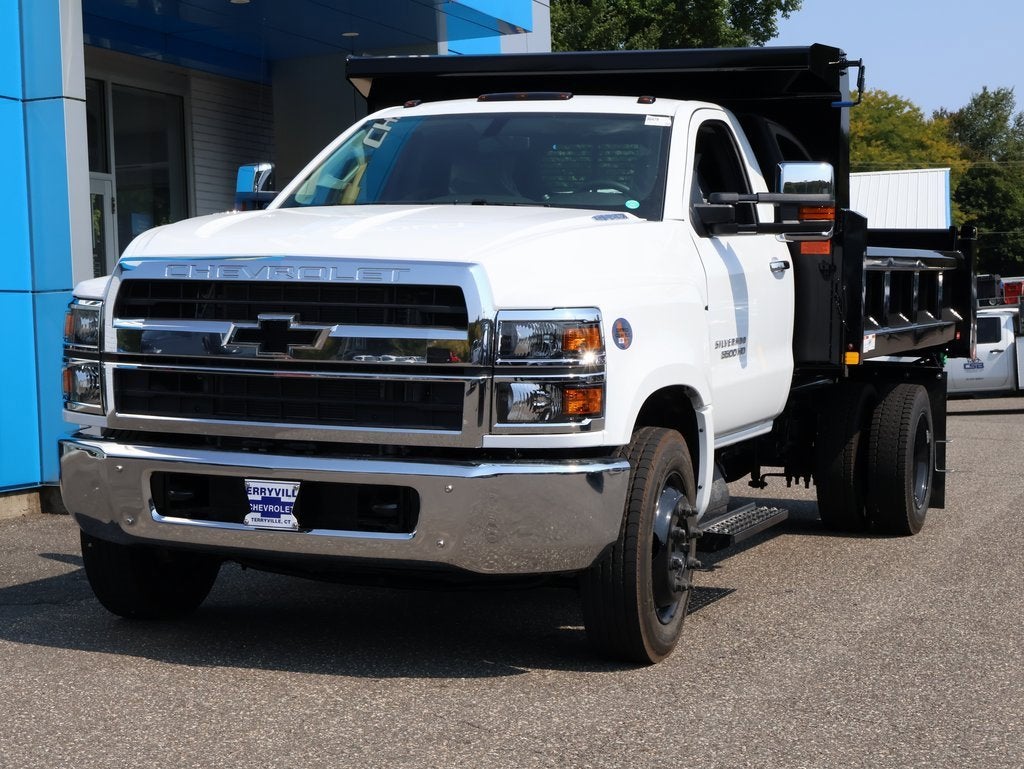 2024 Chevrolet Silverado 5500 HD Work Truck
