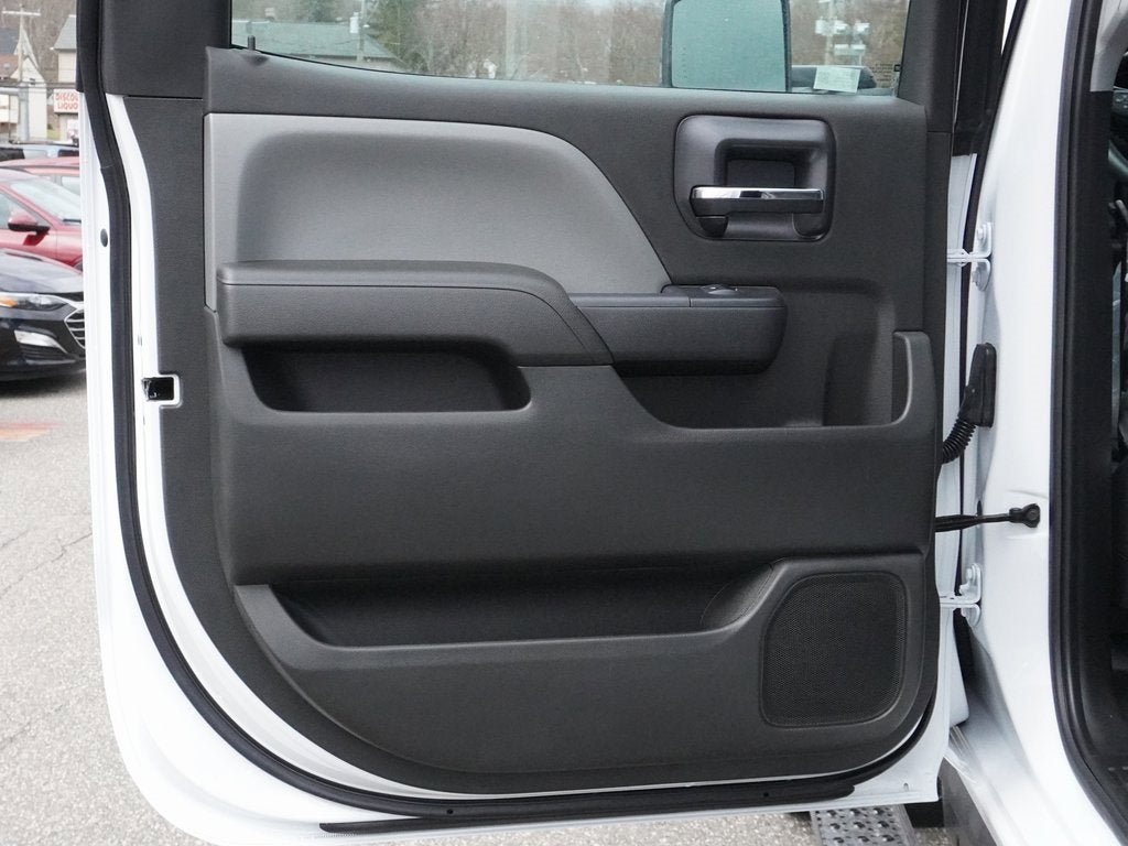 2024 Chevrolet Silverado 5500 HD Work Truck