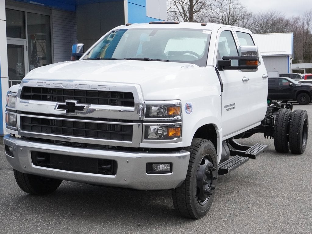 2024 Chevrolet Silverado 5500 HD Work Truck