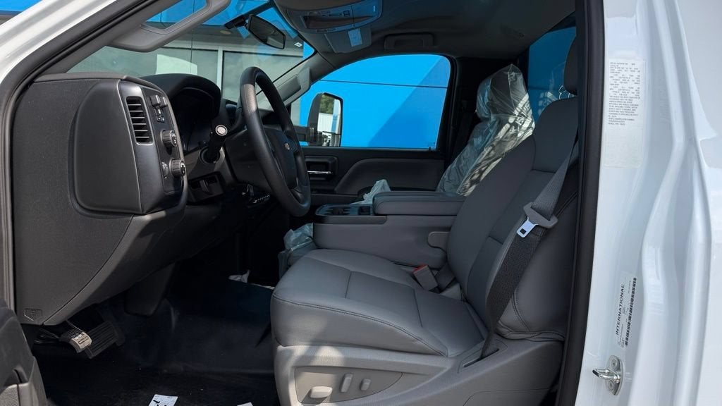 2026 Chevrolet Silverado 5500 HD Work Truck