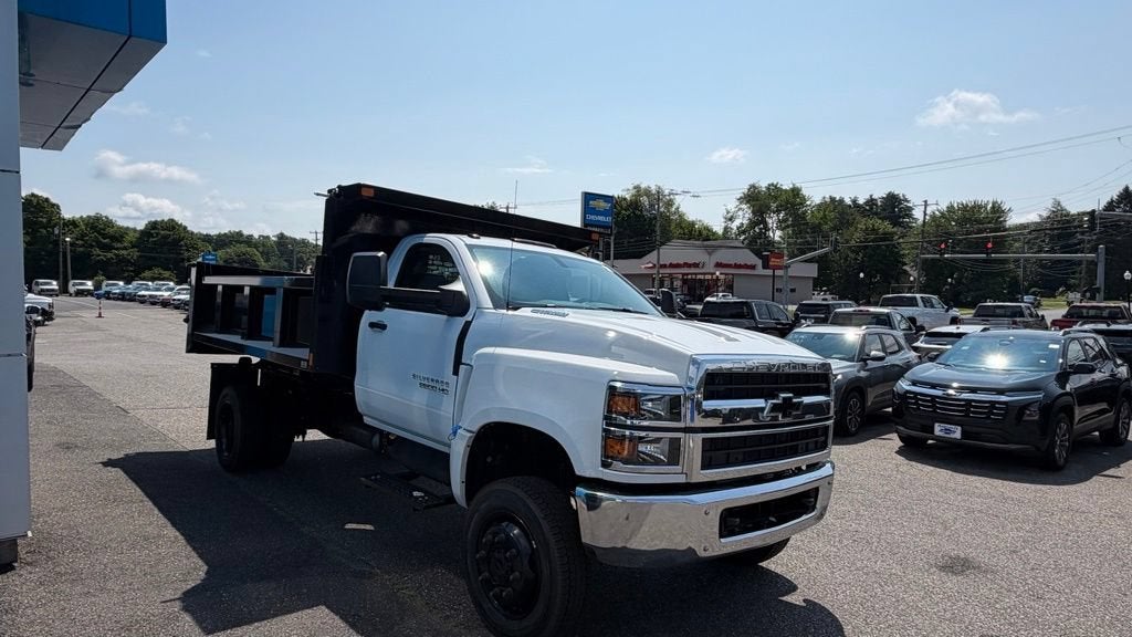 2026 Chevrolet Silverado 5500 HD Work Truck