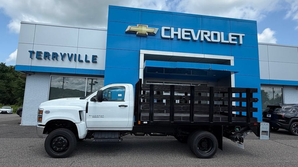 2026 Chevrolet Silverado 6500 HD Work Truck
