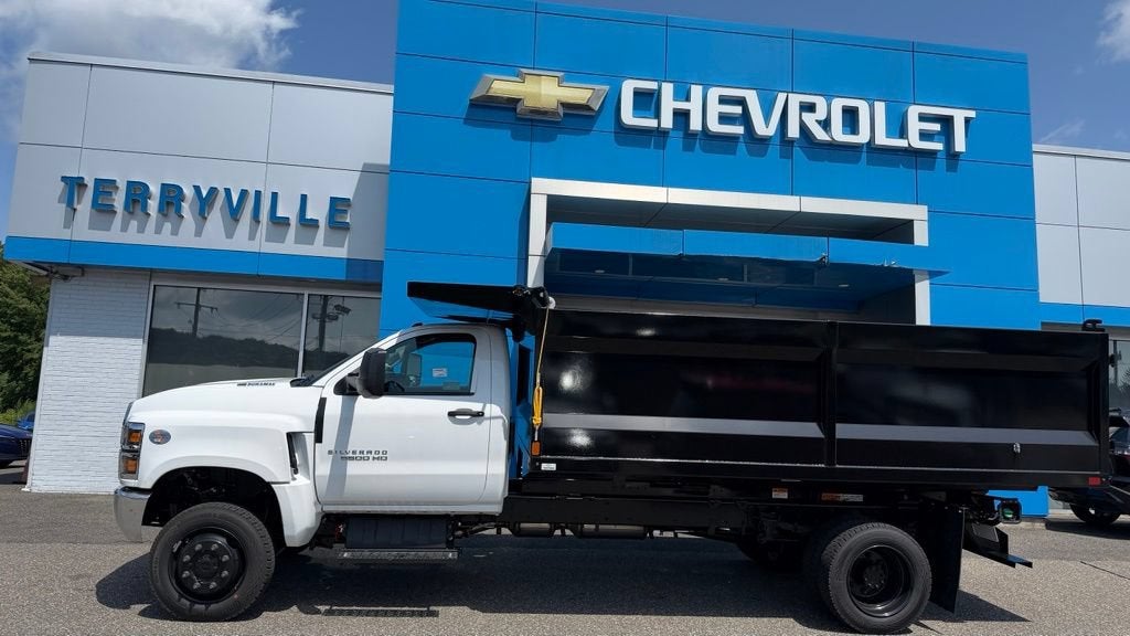 2026 Chevrolet Silverado 6500 HD Work Truck