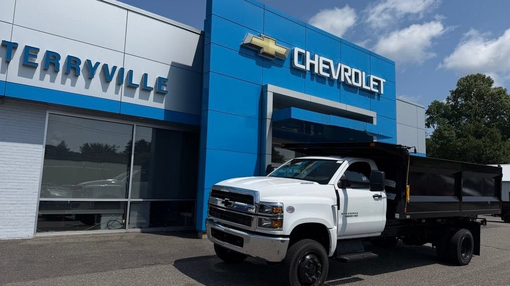 2026 Chevrolet Silverado 6500 HD Work Truck