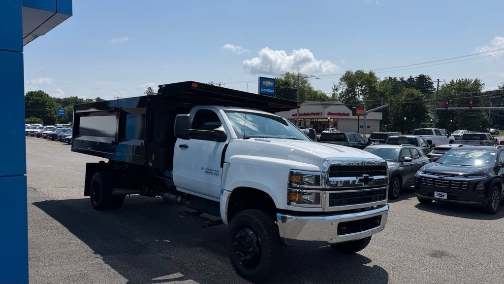 2026 Chevrolet Silverado 6500 HD Work Truck