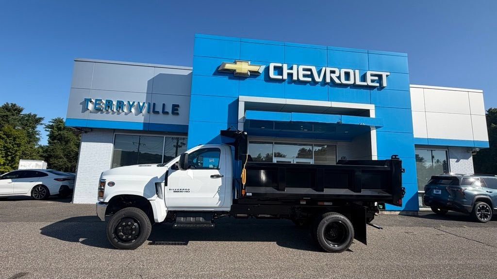 2026 Chevrolet Silverado 6500 HD Work Truck