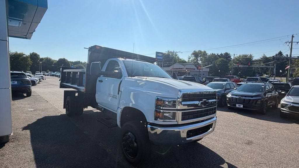 2026 Chevrolet Silverado 6500 HD Work Truck