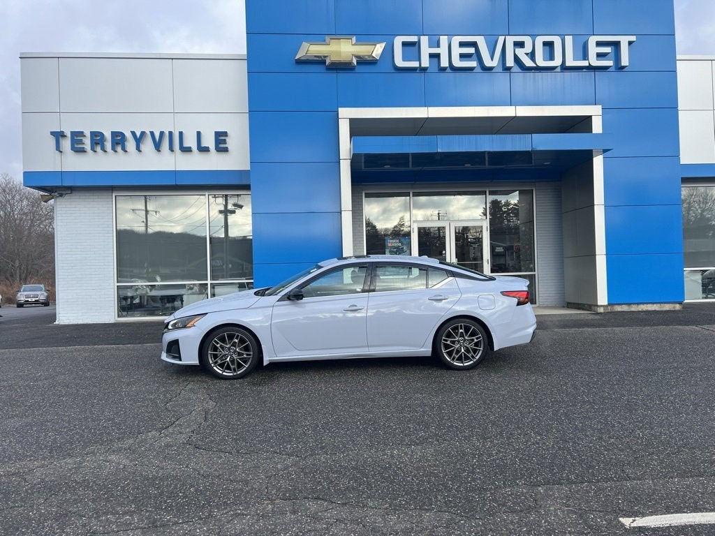 2024 Nissan Altima 2.0 SR