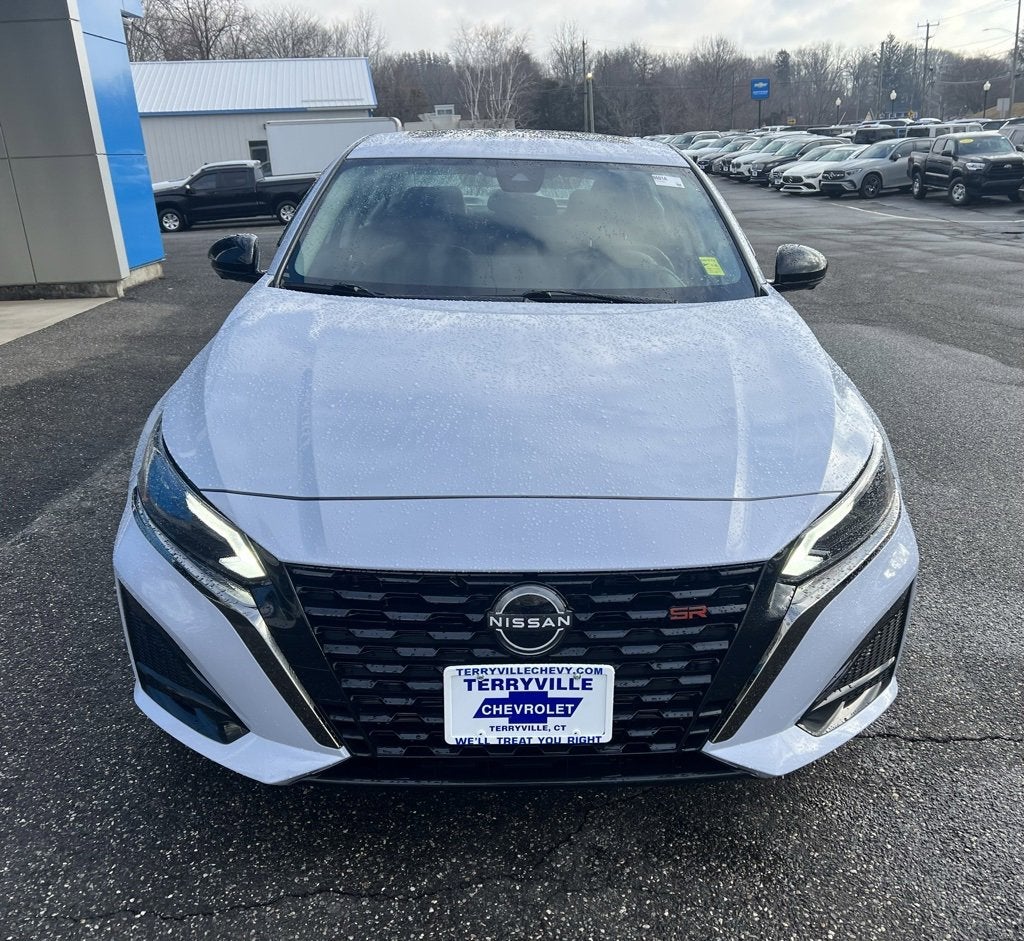 2024 Nissan Altima 2.0 SR