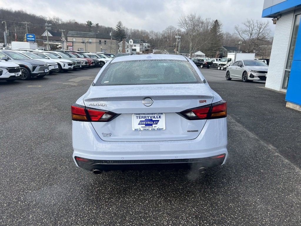 2024 Nissan Altima 2.0 SR