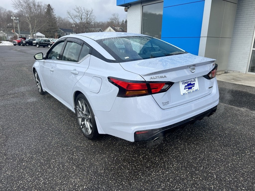 2024 Nissan Altima 2.0 SR