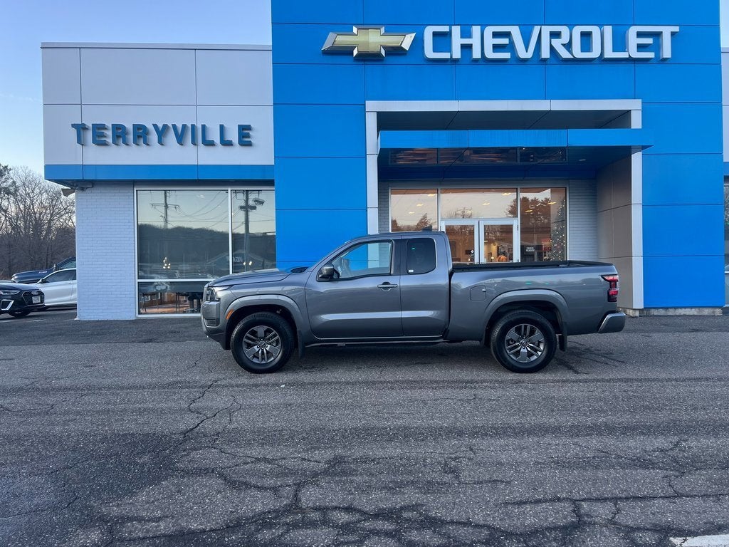 2025 Nissan Frontier SV