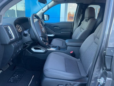 2025 Nissan Frontier SV