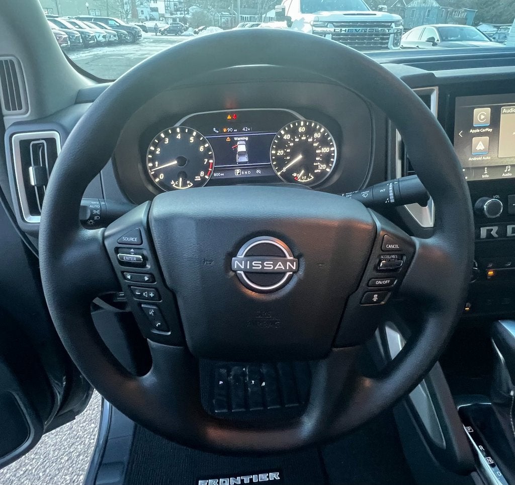 2025 Nissan Frontier SV