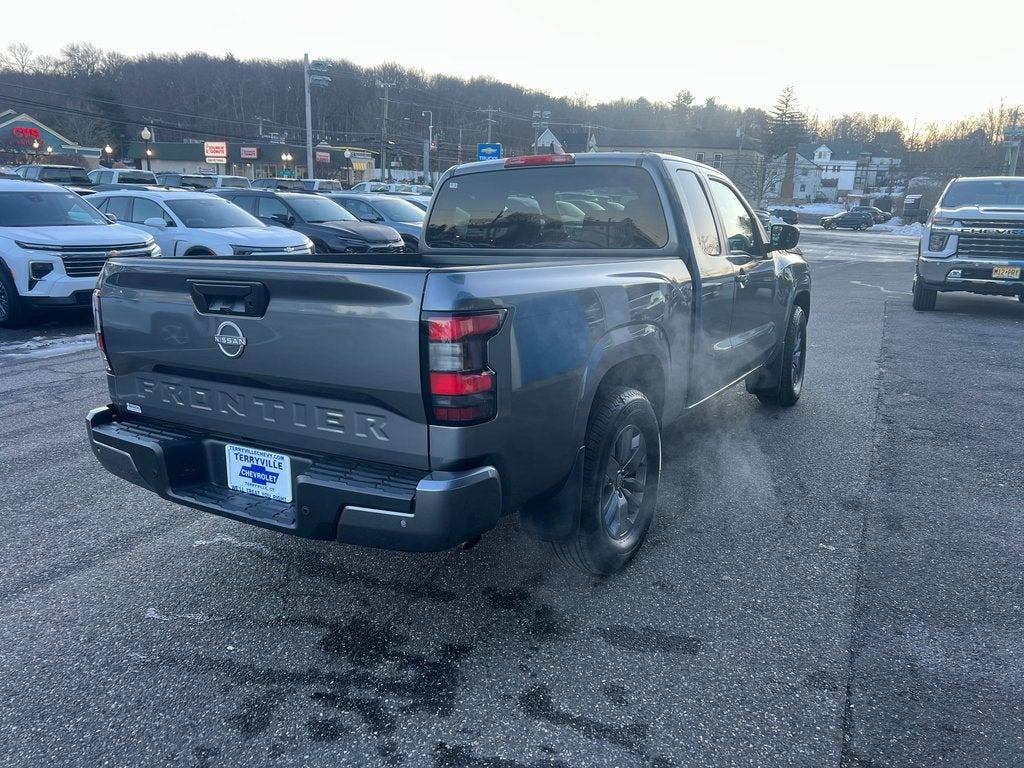 2025 Nissan Frontier SV