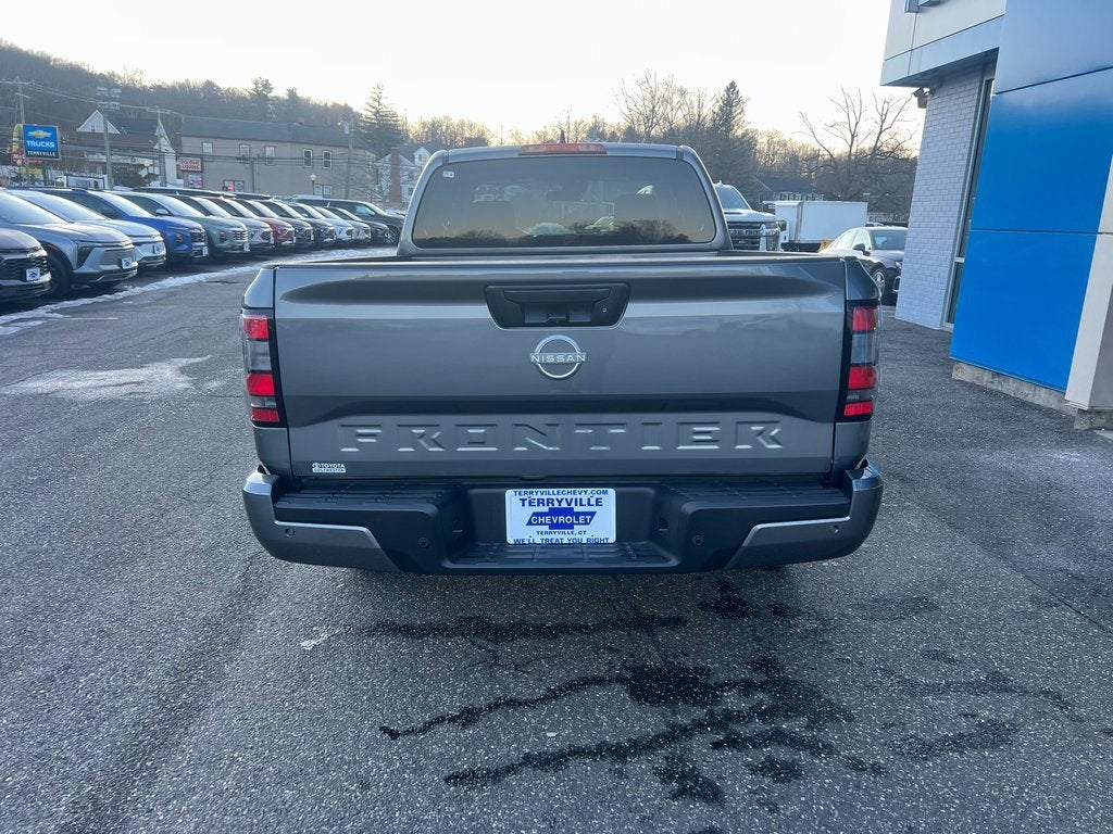 2025 Nissan Frontier SV